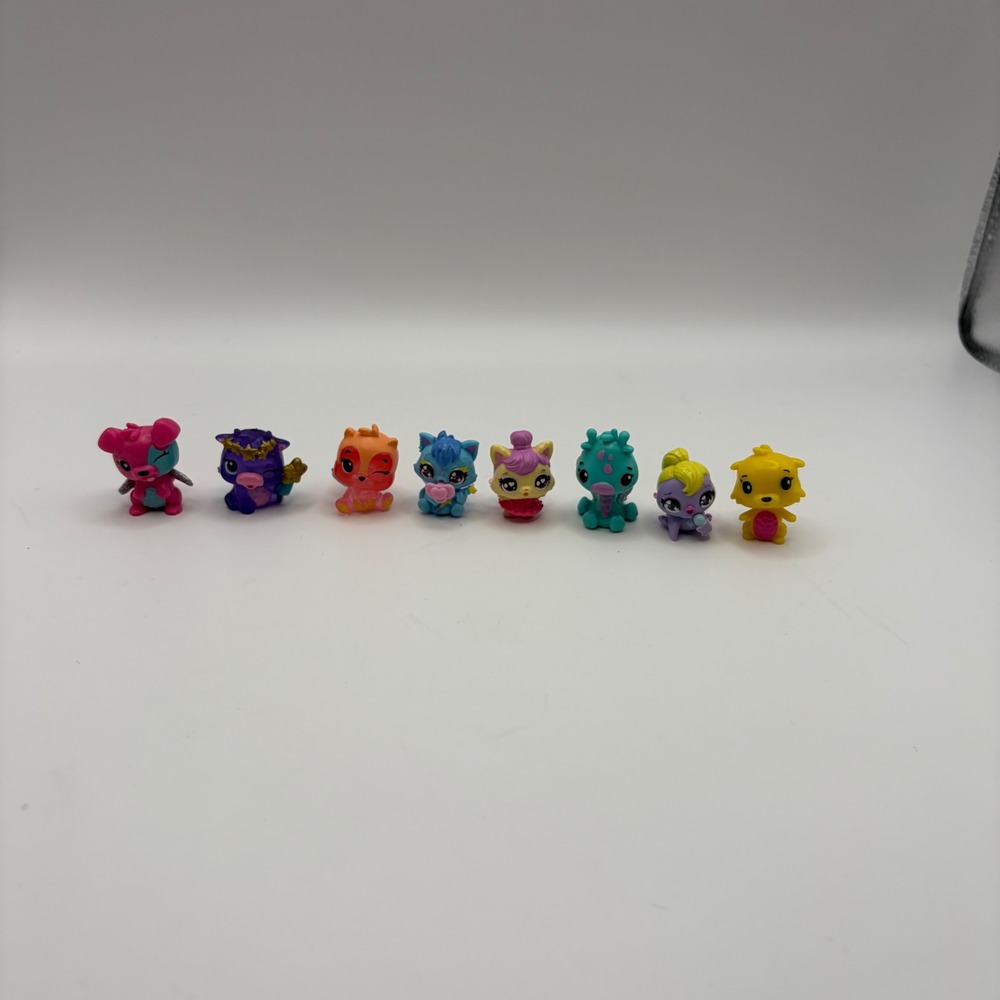 Hatchimals CollEGGtibles Mini Figure Lot of 8 Mixed Series Colorful Toy Figures